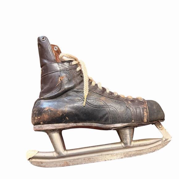 Vintage CCM Tacks Hockey Skates 1969–73 Made in Canada Prolite Holders ~ Size8.5 main image 4